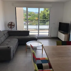 T3 Neuf Sur Les Toits Avec Terrasse , Hyères France